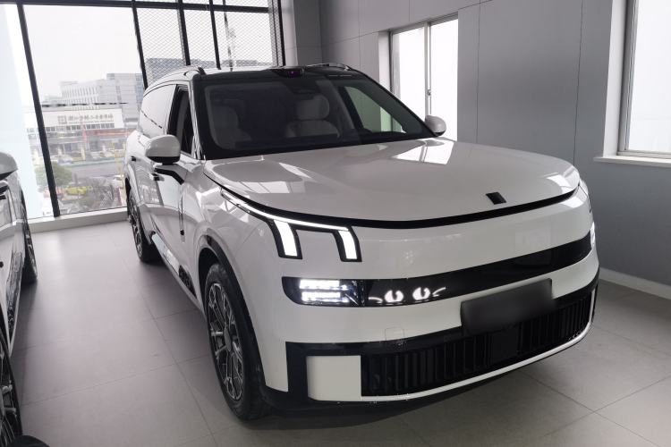 Used Lynk & Co 900 2025 2.0T Ultra
