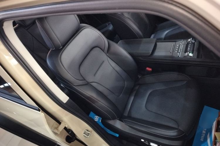 Used Tank 300 New Energy 2025 Hi4-T
