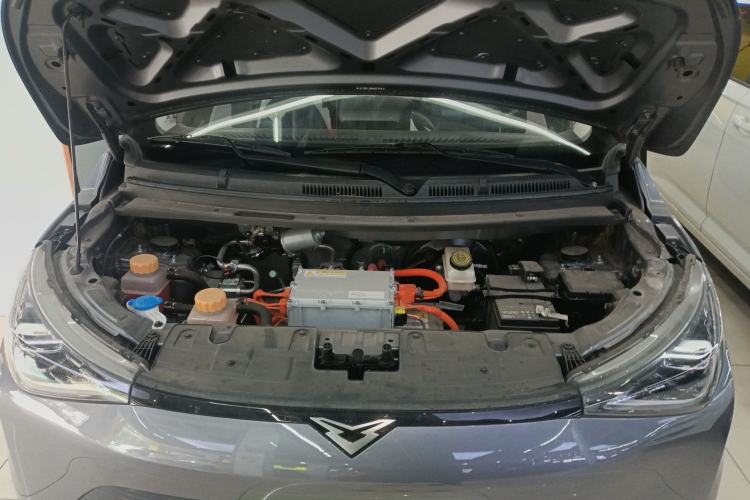 Used Cowin October 2025 Mate 410 km Surfing Edition
