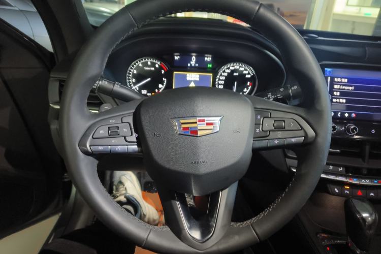 Used Cadillac CT4 2023 28T Luxury Version
