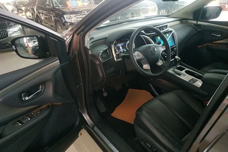 Used Nissan Murano 2019 2.5L XL Two-Wheel Drive Smart Connect Luxury Edition China VI Standard