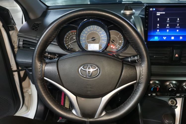 Used Toyota YARiS L 2015 1.5E Automatic Charm Edition
