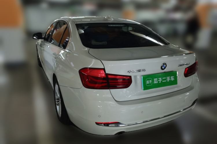 Used BMW 3 Series 2016 320Li Ambition Model
