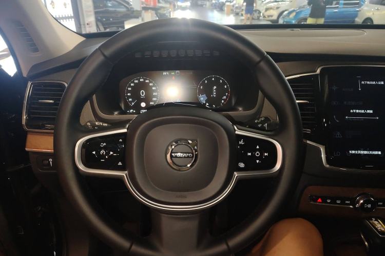 Used Volvo XC90 2019 T6 Zhiyi Edition 7-Seater China VI Standard
