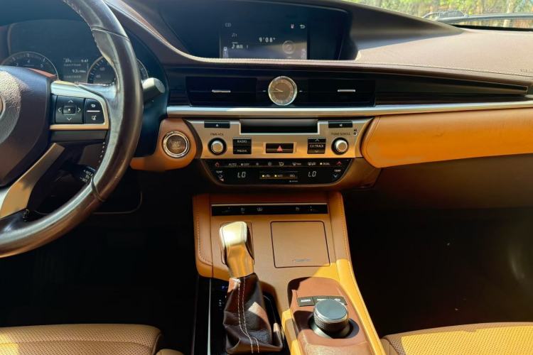 Used Lexus ES 2015 250 Elegant Edition