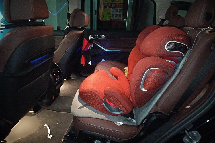 Used BMW X7 2022 xDrive40i Luxury Package with Leading Features
