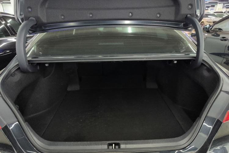 Used Toyota Camry 2021 2.0G Luxury Edition
