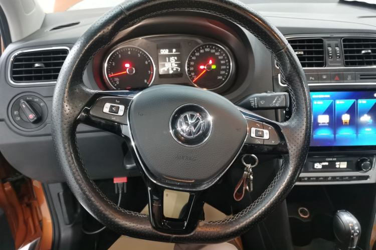 Used Volkswagen Polo 2016 1.6L Cross Polo Automatic