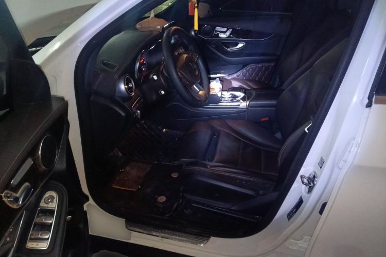 Used Mercedes-Benz GLC 2017 GLC 260 4MATIC Luxury Model