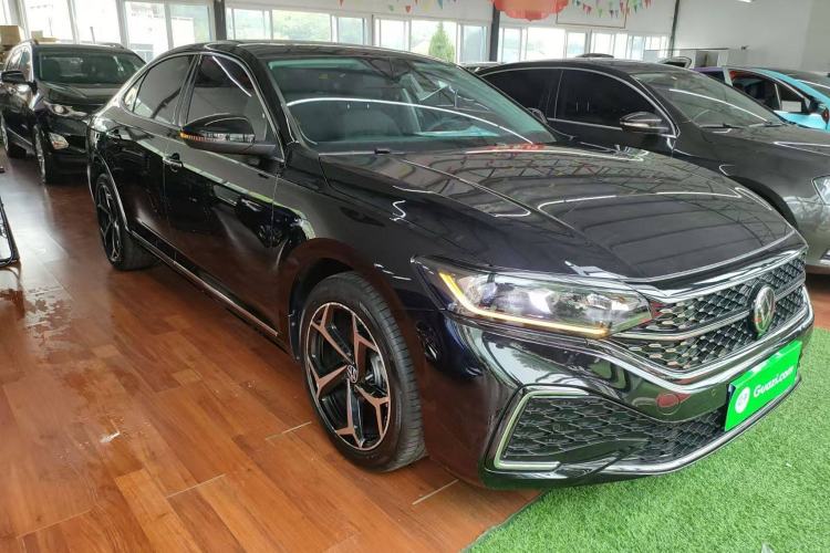 Used Volkswagen Passat 2024 380TSI Starry Dragon Edition
