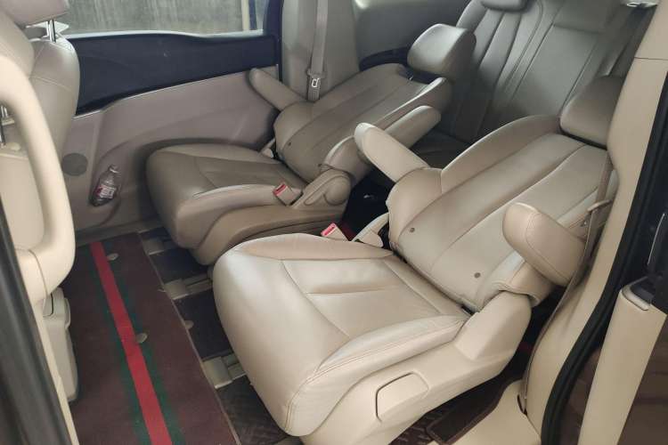 Used Buick GL8 2018 28T Luxury Model China VI Standard
