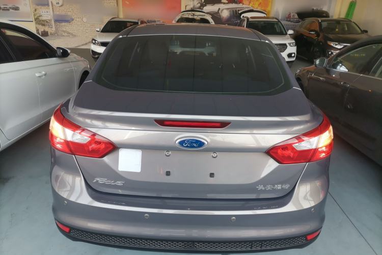 Used Ford Focus 2012 Sedan 1.6L Automatic Comfort Model
