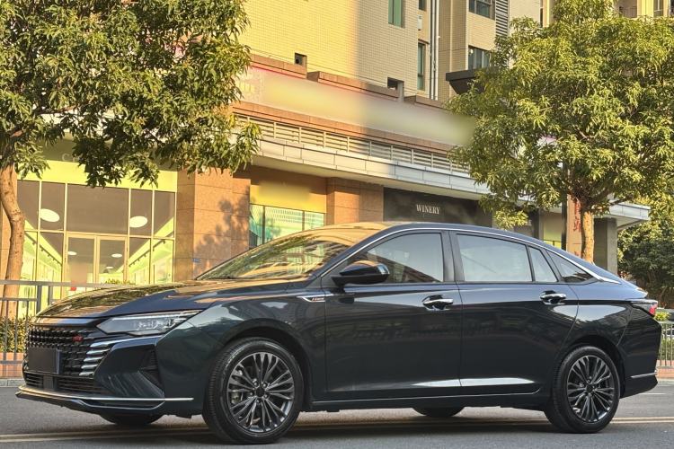 Used Dongfeng Aeolus Yixuan MAX 2021 1.5T Ultra-Stylish Trendsetter Edition