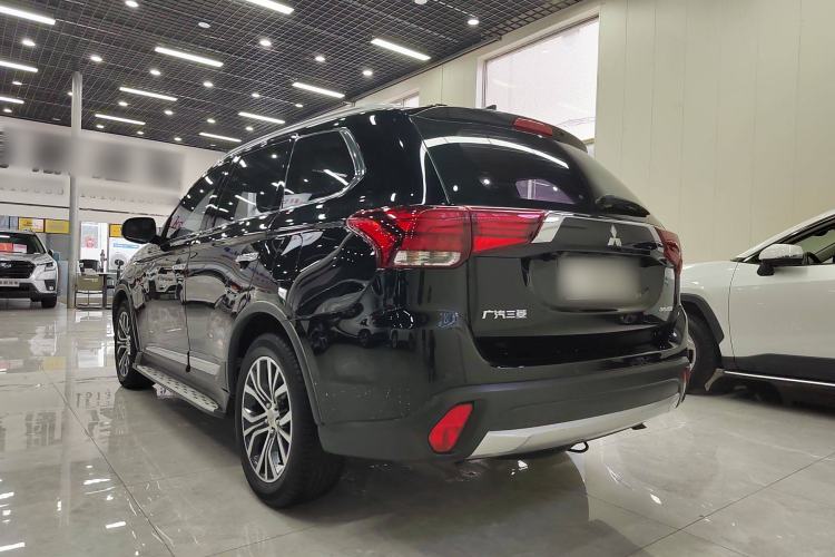 Used Mitsubishi Outlander 2018 2.4L 4x4 Elite Edition 5 Seats
