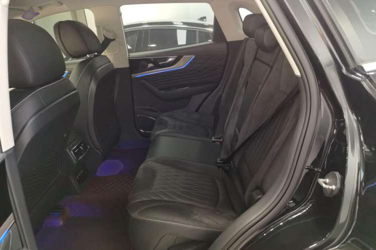 Used Hongqi HS5 2022 Revised Version 2.0T Smart Connect Flagship Edition
