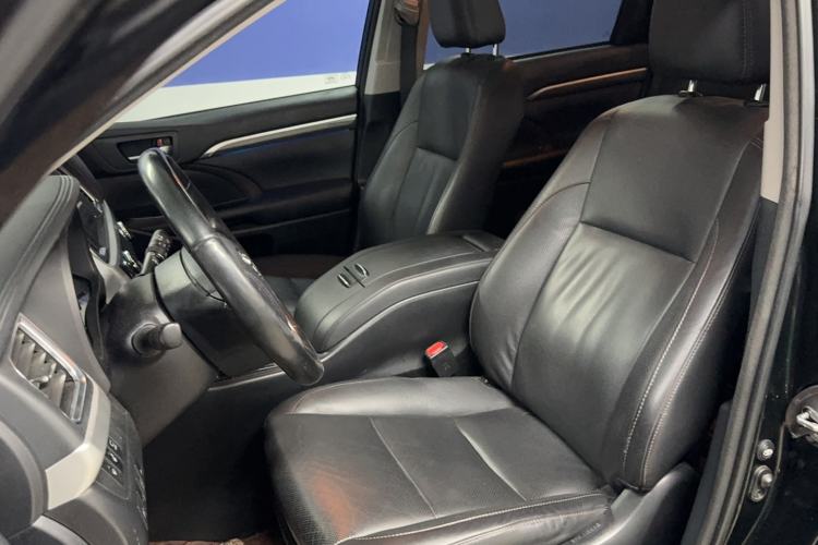 Used Toyota Highlander 2018 2.0T Four-Wheel Drive Ultimate Edition 7-Seater Emission Standard China V
