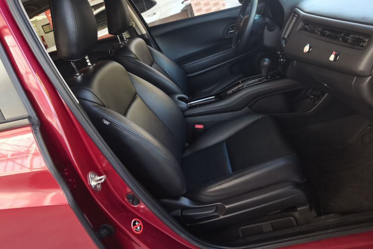 Used Honda Vezel 2016 1.8L CVT Front-Wheel Drive Pioneer Edition
