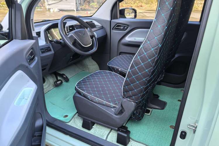 Used Wuling Hongguang MINIEV 2022 Macaron Premium Model – Lithium Iron Phosphate
