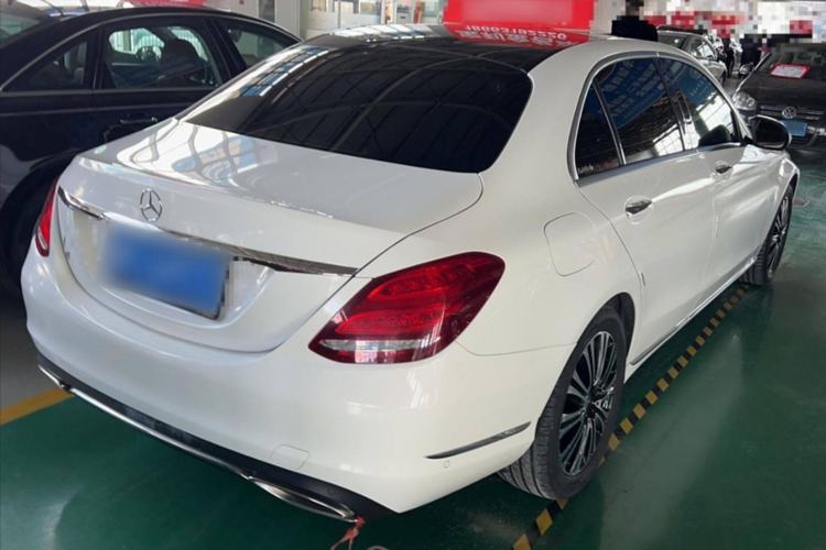 Used Mercedes-Benz C-Class 2015 Facelift C 200 L