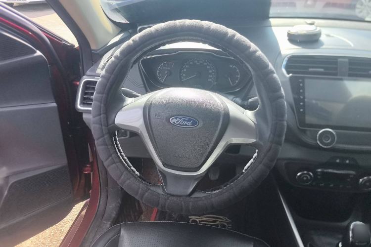 Used Ford Escort 2015 1.5L Manual Fashion Edition