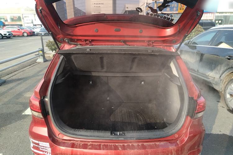 Used Kia KX Cross 2017 1.4L AT GLS