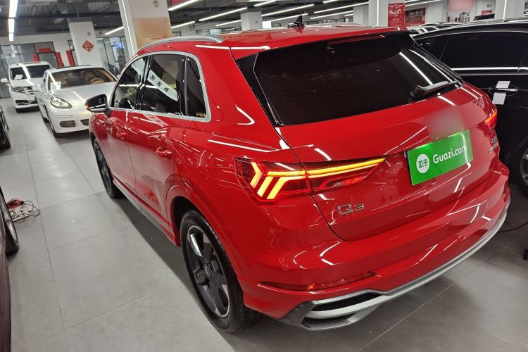 Used Audi Q3 2019 35 TFSI Fashion Dynamic Model