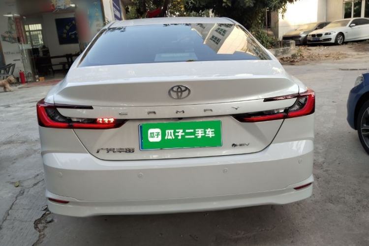 Used Toyota Camry 2024 Dual-Motor 2.0 HGVP Luxury Edition
