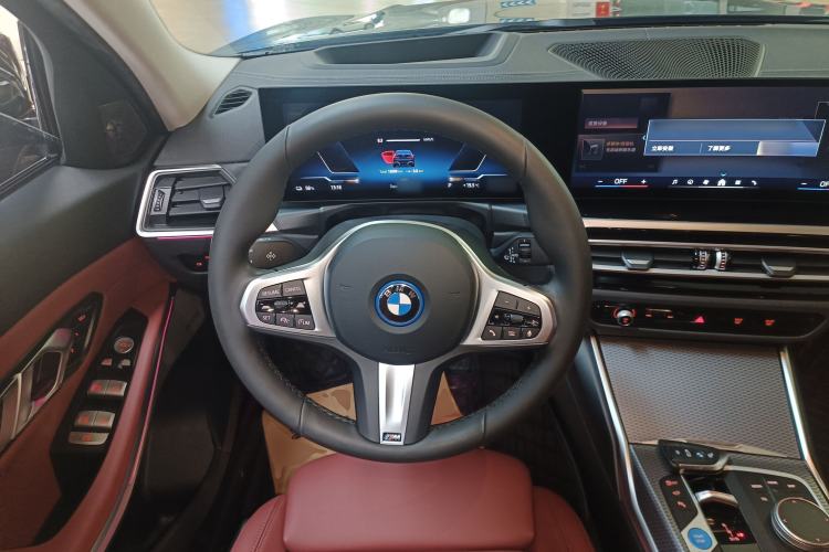 Used BMW i3 2024 eDrive 40 L Midnight Sports Package
