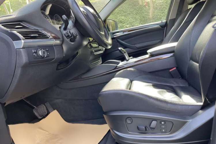 Used BMW X6 2013 xDrive35i
