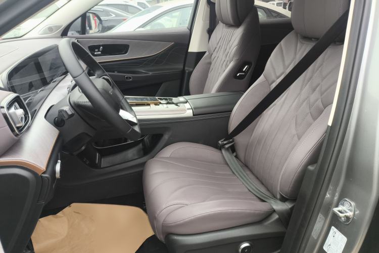 Used Chery Tiggo 9 C-DM 2025 1.5T 106KM Ultra-Comfort Edition 5 Seats Lithium-NMC
