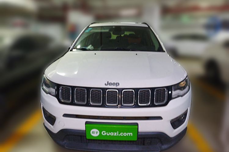 Used  Compass 2019 200T Automatic Family Edition - Connected Large Screen Version