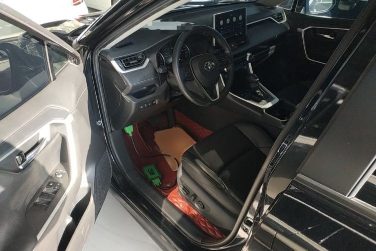 Used Toyota Wildlander 2022 2.0L CVT Two-Wheel Drive Luxury PLUS Edition
