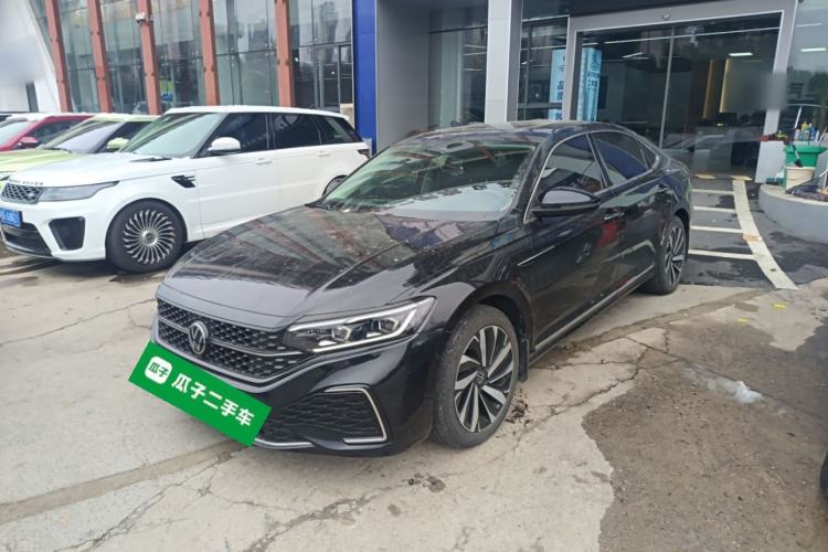 Used Volkswagen Passat 2022 330TSI Starry Luxury Edition – Exclusive Special Edition