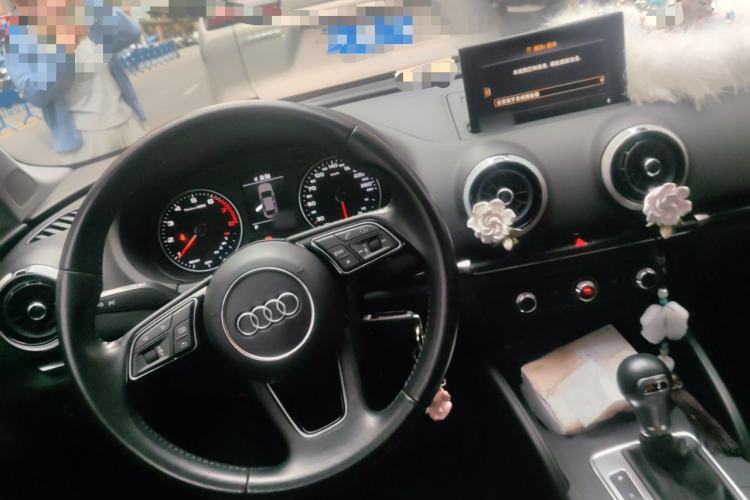 Used Audi A3 2019 Limousine 35 TFSI Fashion Edition China VI Emission Standard
