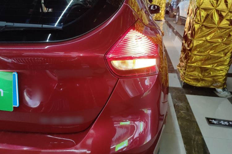 Used Ford Focus 2020 Hatchback Classic 1.5L Automatic Trendy Model
