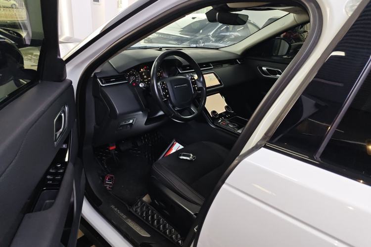Used Land Rover Range Rover Velar 2019 250 PS