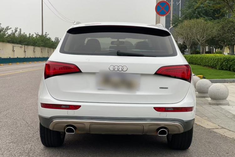 Used Audi Q5 2017 Plus 40 TFSI Technology Model