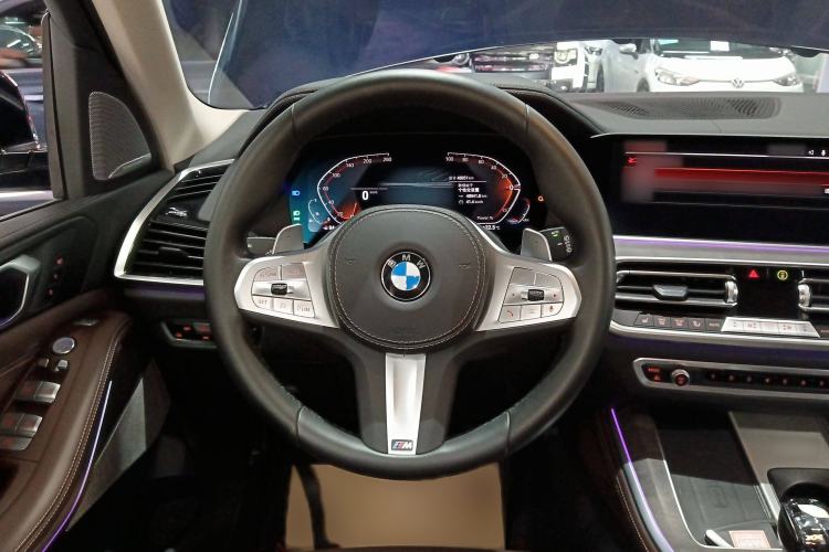 Used BMW X5 2022 Restyled xDrive 30Li Luxury Version M Sport Package
