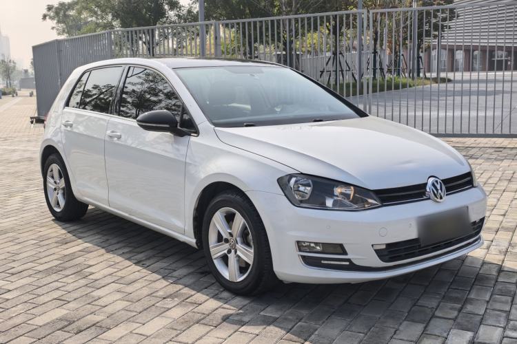 Used Volkswagen Golf 2017 230TSI Automatic Comfort Edition – Celebrating Milestone of One Million Units
