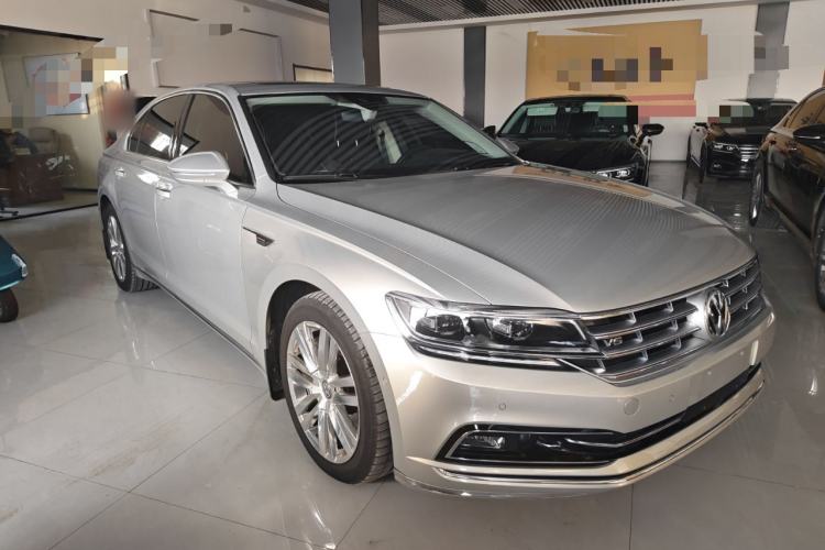 Used Volkswagen Phideon 2018 Revised Version 480 V6 Four-Wheel Drive Luxury Flagship Edition
