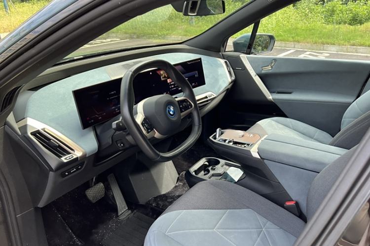 Used BMW iX 2022 xDrive40
