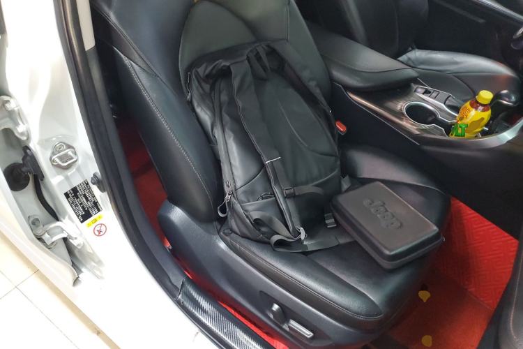 Used Toyota Camry 2018 2.0G Luxury Edition
