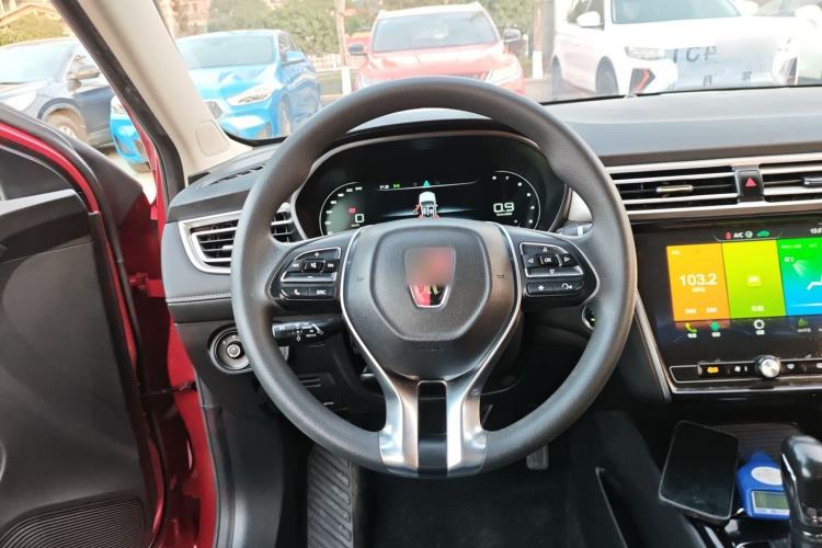 Used Roewe i5 2020 1.5L Automatic 4G Connect Luxury Flagship Edition
