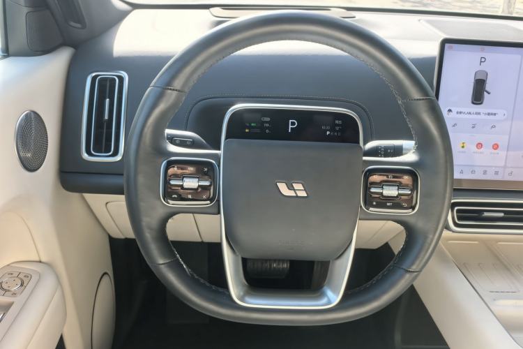 Used Li Auto L8 2024 Ultra Model
