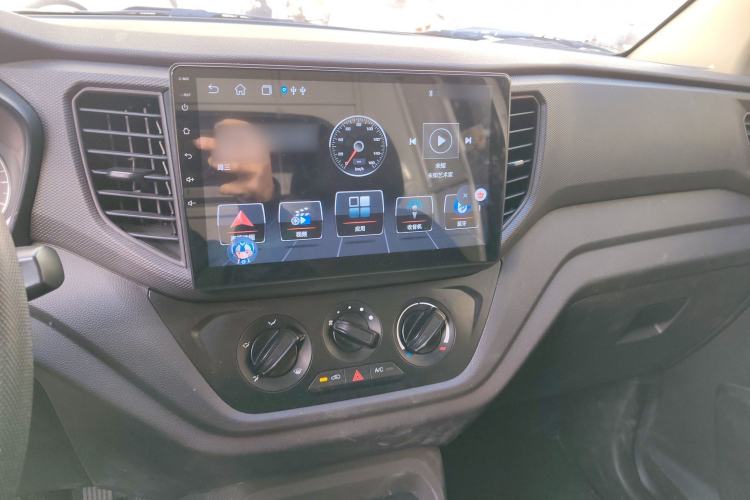 Used Wuling Hongguang V 2022 1.5L Jingqu Edition Enclosed-Window Vehicle with Electric Power Steering LAR
