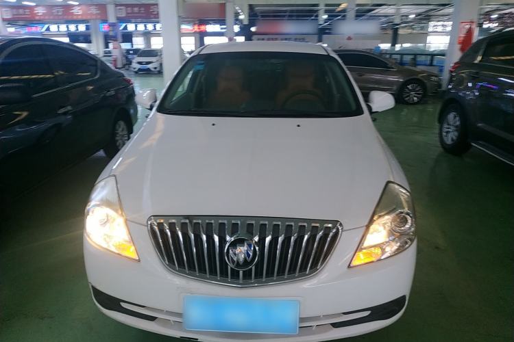 Used Buick Excelle 2015 1.5L Automatic Classic Model
