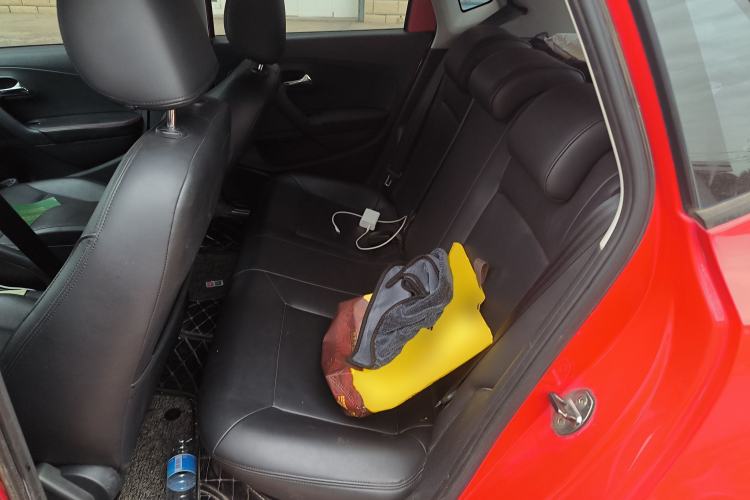 Used Volkswagen Polo 2016 1.4L Manual Fashion Model