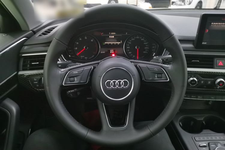 Used Audi A4L 2018 30th Anniversary Edition 40 TFSI Trendy Model
