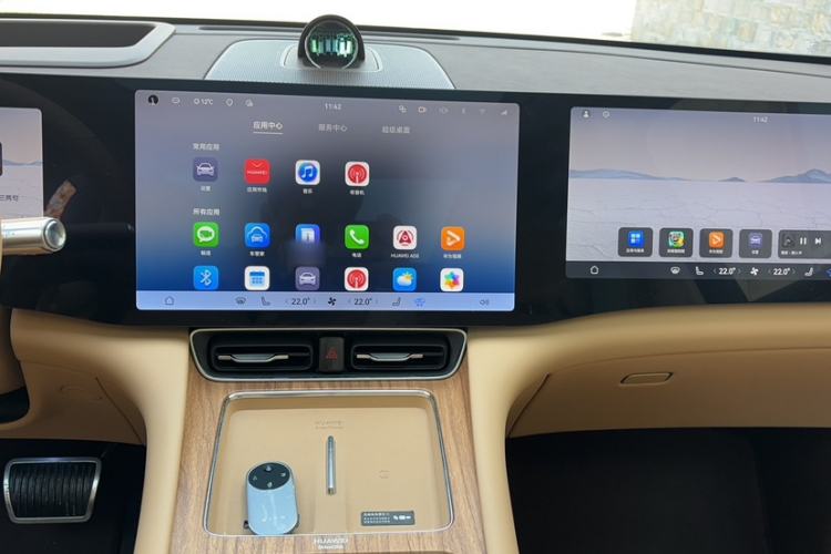 Used Hima AITO M8 2025 Extended-Range Ultra Version 53.4 kWh 6-Seater Edition