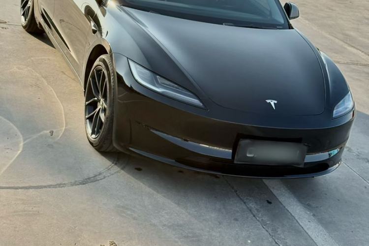 Used Tesla Model 3 2023 Long-Range All-Wheel-Drive Version
